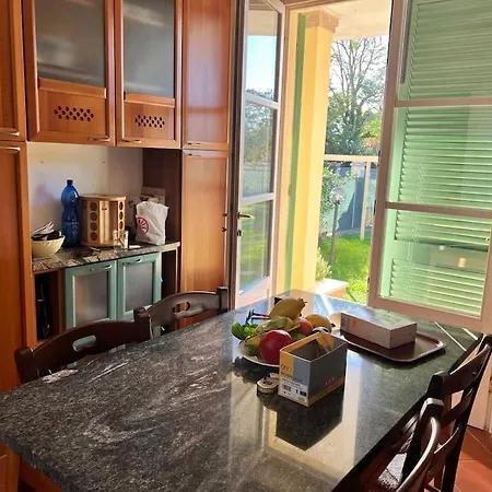 Tonfano Villetta A Schiera Holiday home Marina di Pietrasanta